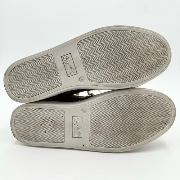 Seychelles Stand Out Sneaker In Leopard Print Leather - Picture 8 of 9